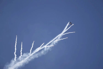 SOLOTÜRK'ten nefes kesen gösteri