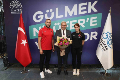 Şadi Özdemir bir günde bin 400 kişiyi ağırladı