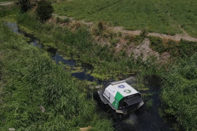 Bursa Mustafakemalpaşa'da dere yatakları ilaçlanıyor