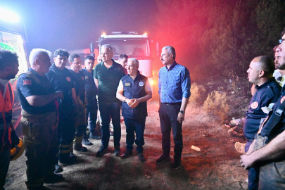 Büyükşehir, tüm ekipleriyle yangınla mücadele etti