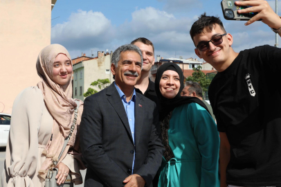 SESİMİ DUYAN VAR MI" Erasmus Projesi katılımcılarından Gemlik Belediye Başkanı Şükrü Deviren’e ziyaret.