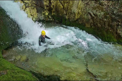 Uludağ’ın şelalelerine girmek yürek istiyor