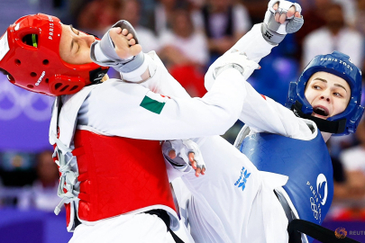 MERVE DİNÇEL KAVURAT ÇEYREK FİNALDE