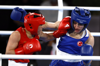 Buse Naz Çakıroğlu gümüş madalya kazandı