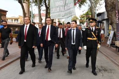 Mudanya ve İznik'te 102. yıl, törenle kutlandı