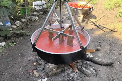 Salça karıştırma motoru üretti, kazaların önüne geçti