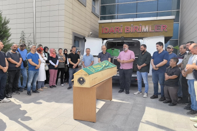 Yıllarca görev yaptığı hastanede vefat eden doktora gözü yaşlı veda