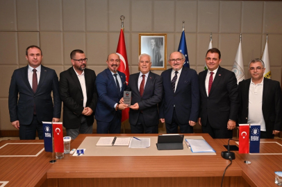 Bursa Büyükşehir Belediye Başkanı Bozbey: 'Stadyumu yaşayan bir bölge haline getireceğiz'