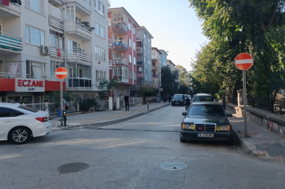 Kükürtlü’deki trafik levhaları yenilendi