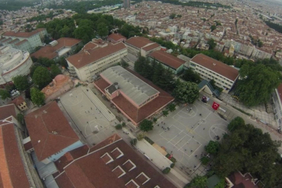 Bursa'da asırlık meslek lisesine tarihi yapının temelleri için ilk kazma vuruldu