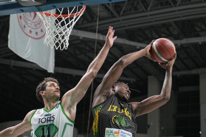 FIBA Europe Cup: Tofaş: 93 - Petrolina AEK: 61