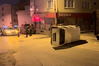 Bursa'da iki araç kafa kafaya çarpıştı: 3 yaşındaki bebek yaralandı