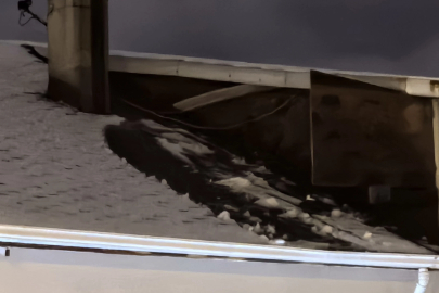 Anteni temizlemek için çıktığı çatıdan düşen yaşlı adam hayatını kaybetti