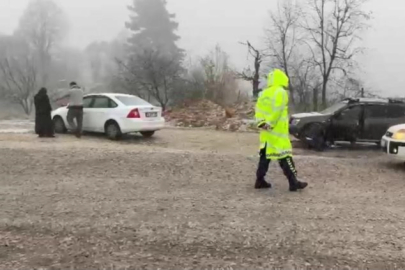 Bursa'da kar yağışıyla hayat durdu