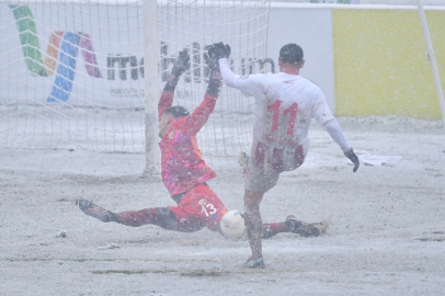 İnegölspor kötü gidişe 'Devam' dedi