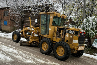 Köy yolları tuzlandı!