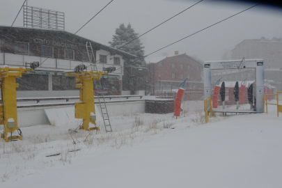 Uludağ beyaz gelinliği giydi
