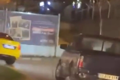 Seyir halindeki kamyonet drift atarak ilerledi