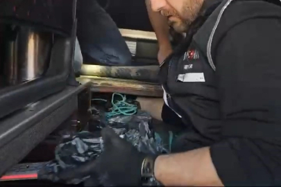 Kaçak ürün dolu yolcu otobüsü yakalandı