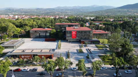 İnegöl Belediyesi'nde görev değişimi
