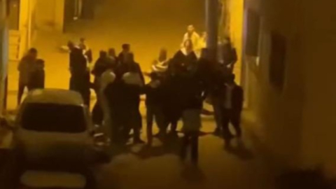 'Asker eğlencesi' dediler, sokağı ringe çevirdiler