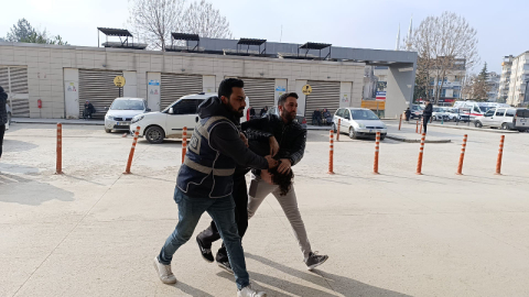 Bursa'da genci alıkoyarak annesinden para isteyen 3 şüpheli yakalandı