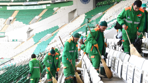 Stadyumun temizliğine Osmangazi desteği