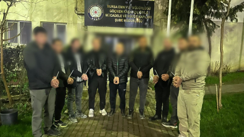 Yabancı uyruklu şahıslara kalacak yer ve iş temin eden 3 kişi yakalandı