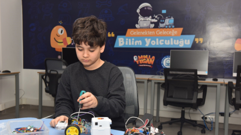 Molla Yegân'da ders zili çaldı