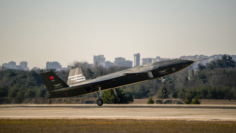 Bayraktar KIZILELMA bir uçuş testini daha başarıyla tamamladı