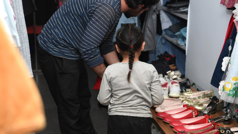Çocukların bayramlıkları Osmangazi Belediyesi'nden
