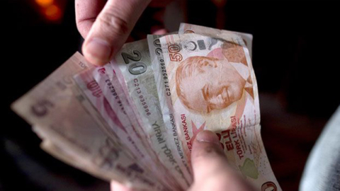 Emekli bayram ikramiyelerinin 4 bin TL’ye çıkarılması TBMM’de kabul edildi