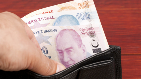 Emeklinin bayram ikramiyesinin farkları yatırılıyor