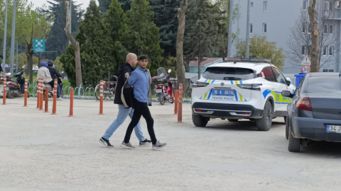 Bursa’da uyuşturucu taciri kıskıvrak yakalandı