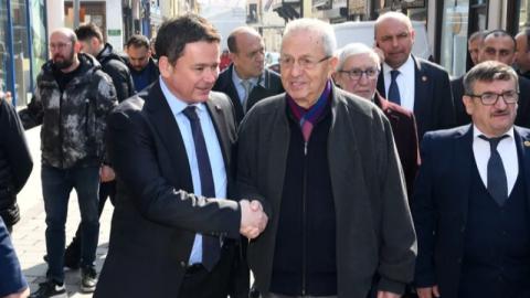 Bursa’da Başkan Aydın, Kayıhan Çarşısı esnafı ile buluştu