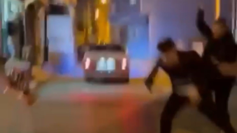 Sokağı boks ringine çevirdiler, o anlar kamerada