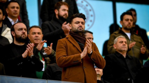 Enes Çelik bir taraftarın siyaset sorusuna böyle cevap verdi