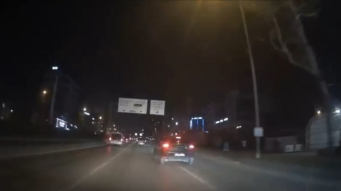 Makas atan araçlar, trafiği tehlikeye soktu