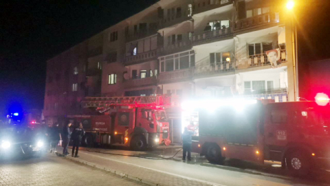 Ocakta unutulan yemek yangına sebep oldu