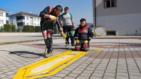 İnegöl’de okul bahçelerine bahar geldi