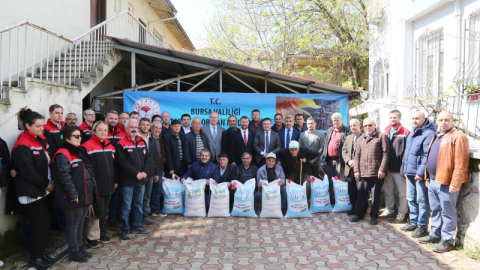 Çiftçilere hibe destekli tohum dağıtıldı