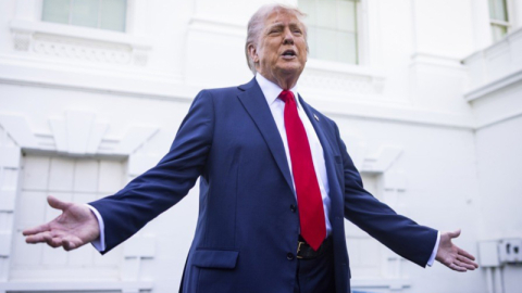 Trump, "ticari görüşmeler yok" diyen Çin’i yalanladı