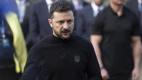 Zelenskiy: "Koşulsuz ve tam bir ateşkesin ilk adım olması gerektiği konusunda ısrar ediyoruz"