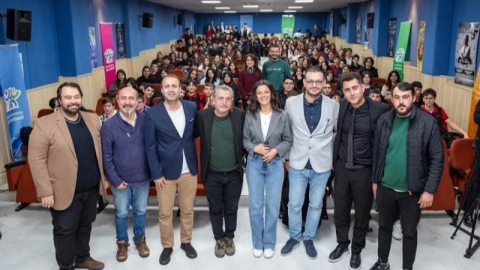 Bursa'da Festival Söyleşileri’ne Erke Tümer ve Erdal Hoş'la veda