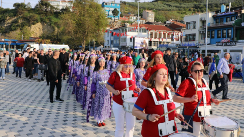 MUDANYA’DA BAHARIN GELİŞİ COŞKUYLA KUTLANDI