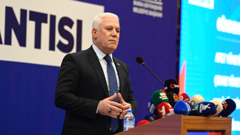 Başkan Mustafa Bozbey, Burulaş’taki grev hakkında konuştu.