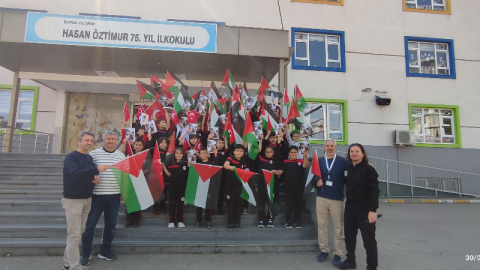 Filistinli Çocukları Yalnız Bırakmadılar