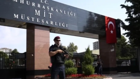 MİT suçüstü yakaladı! Sahte baz istasyonu kurmaya çalıştılar