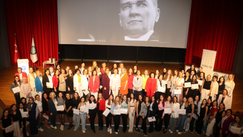 BUİKAD kız öğrencileri iş hayatına hazırlıyor