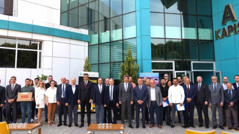 Uludağ Üniversitesi’nde kitap kurtları ödüllendirildi